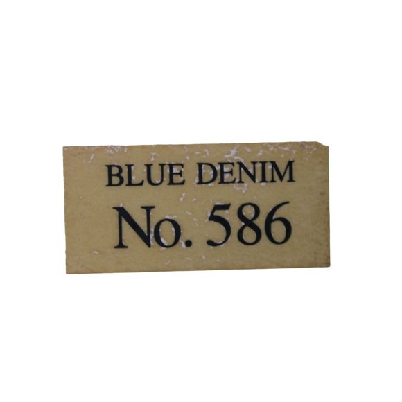 Large Plastic Silverware Storage Box with a Floral Design - Picture 7 of 12